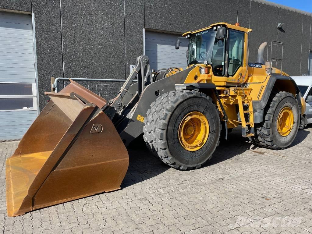 Volvo L220G Фронтальные погрузчики