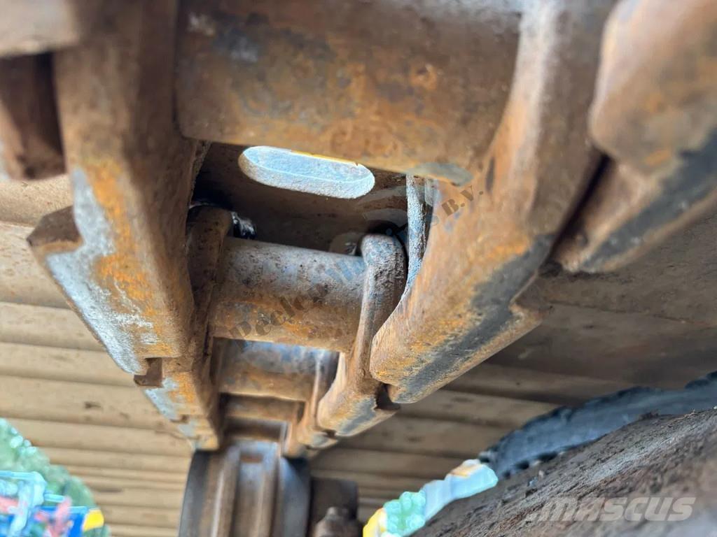 JCB 260 LC Гусеничные экскаваторы