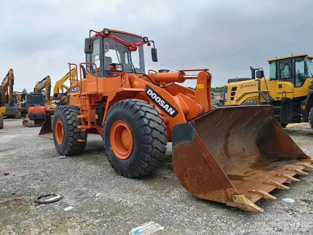 Doosan DL505 Фронтальные погрузчики