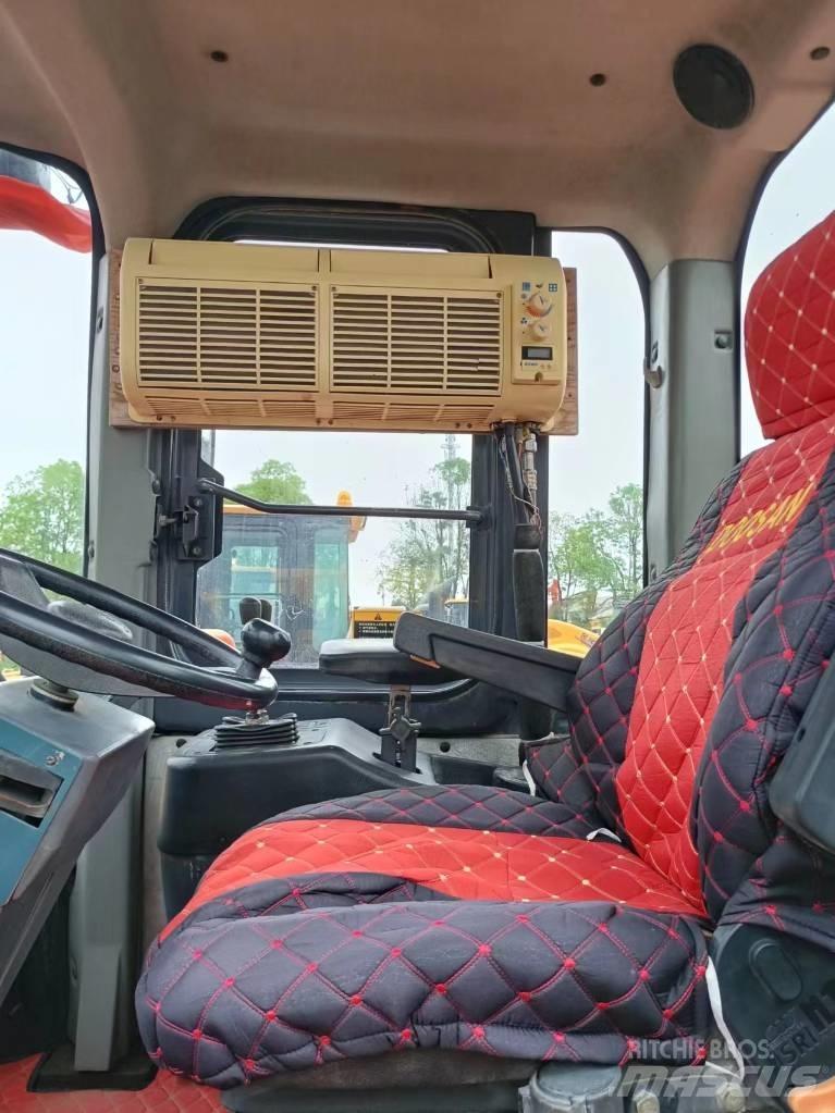 Doosan DL505 Фронтальные погрузчики