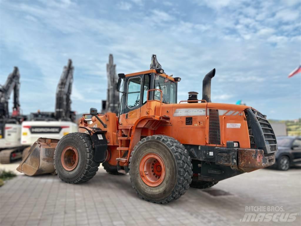 Doosan DL 300 Фронтальные погрузчики