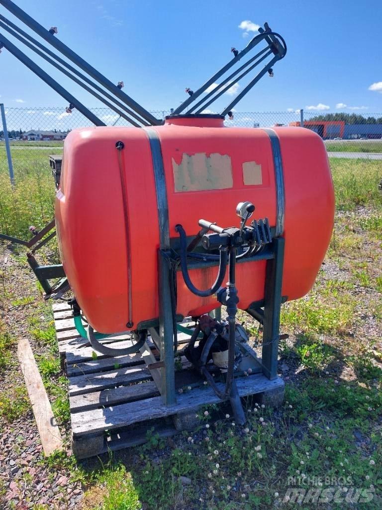 Eho 900l/12m Навесные опрыскиватели