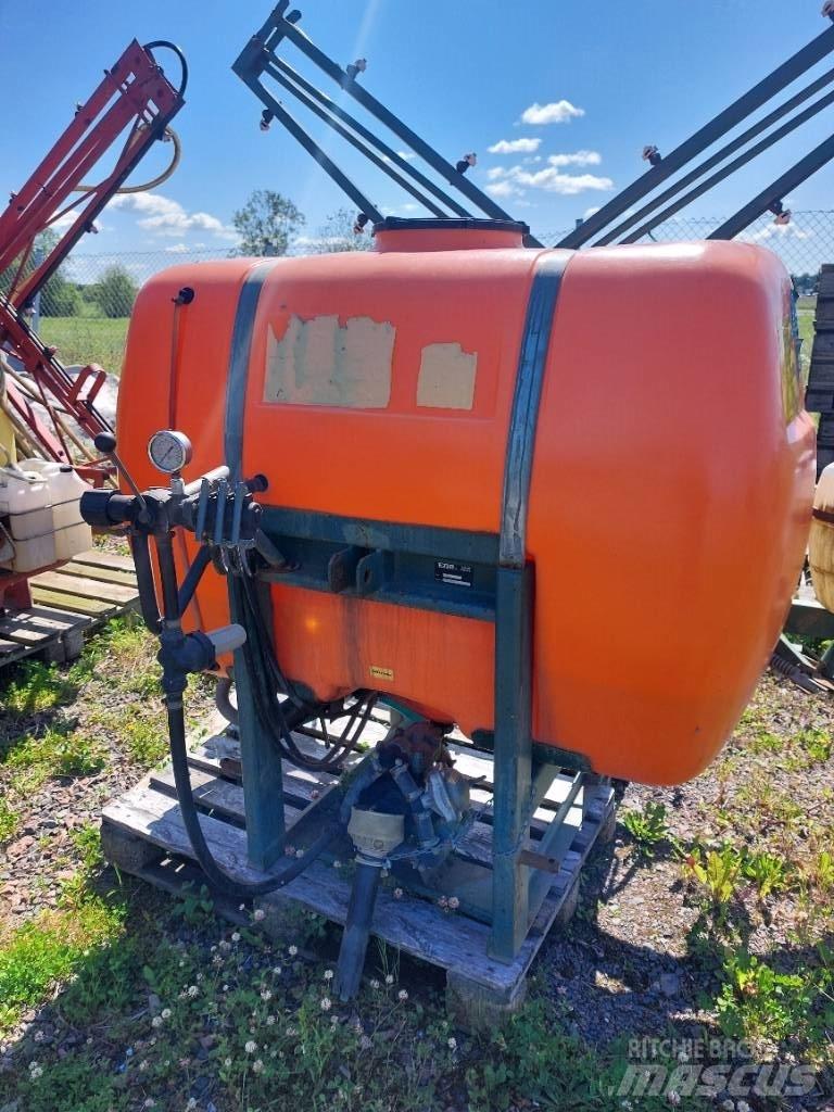 Eho 900l/12m Навесные опрыскиватели