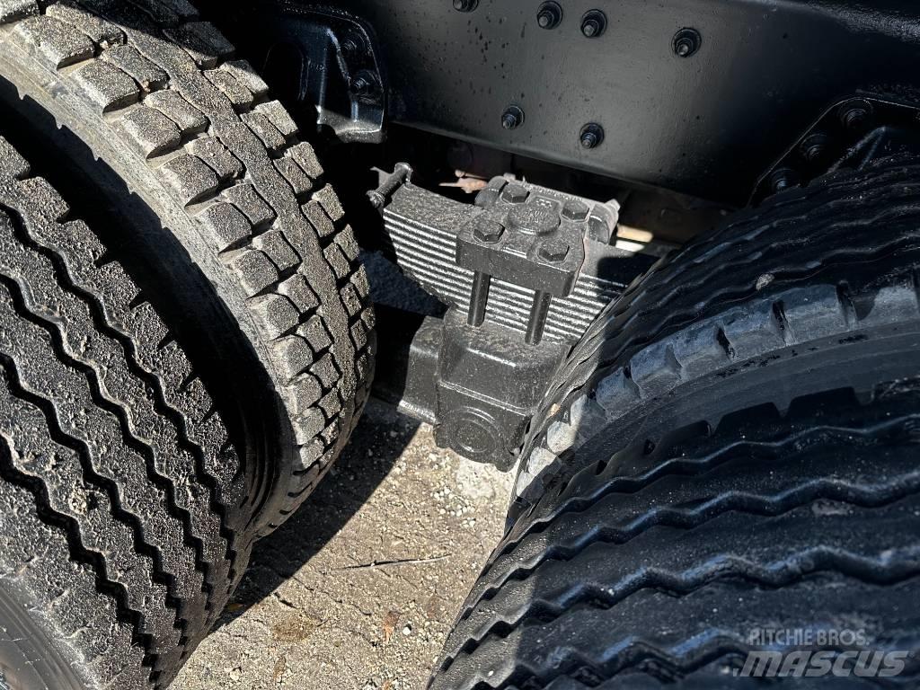 Sterling L 7500 Ассенизаторские машины