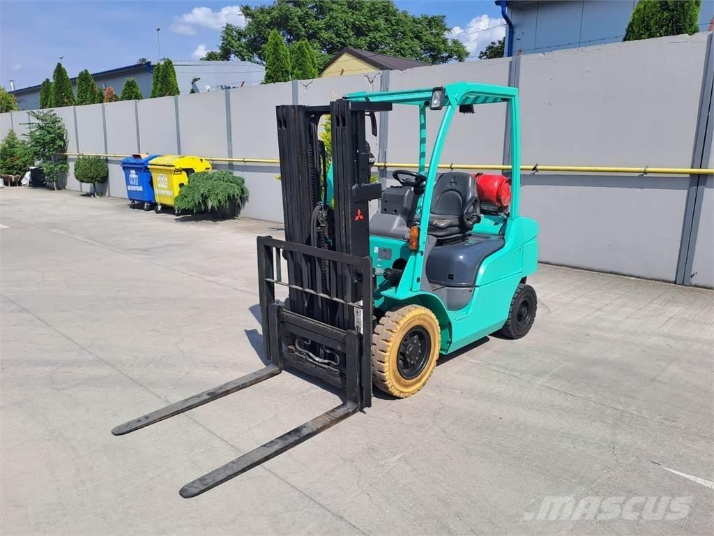 Mitsubishi FG25N Газовые погрузчики