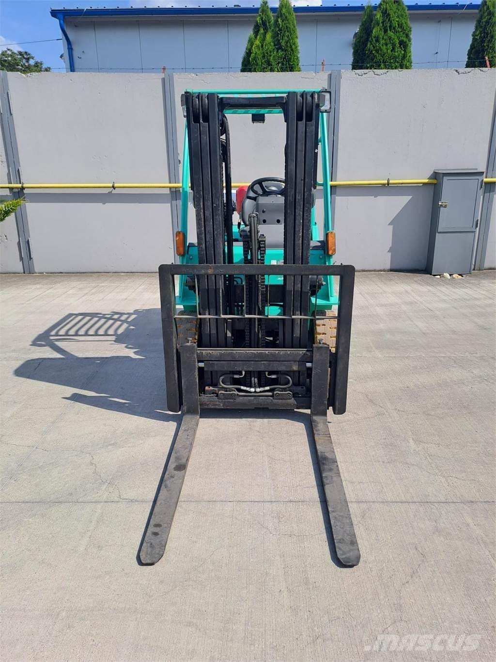 Mitsubishi FG25N Газовые погрузчики