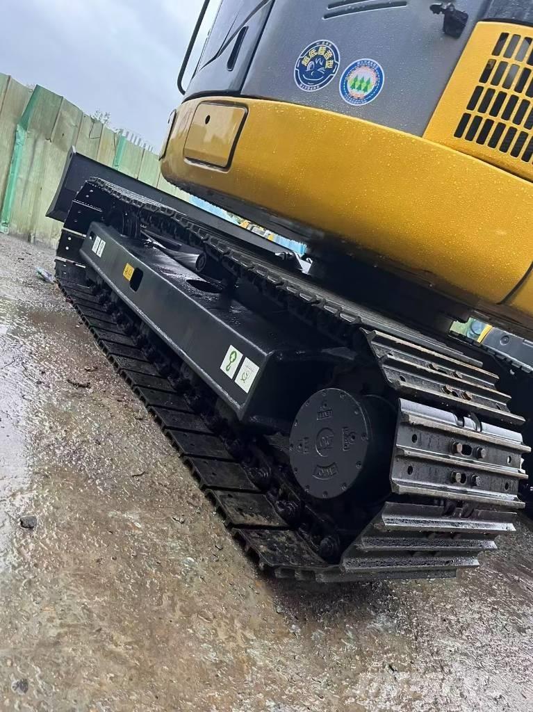 Komatsu PC 78 Гусеничные экскаваторы