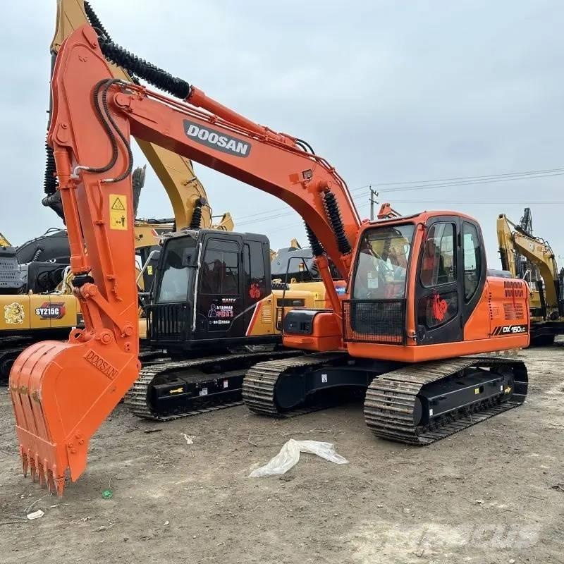 Hitachi ZX 160 Гусеничные экскаваторы