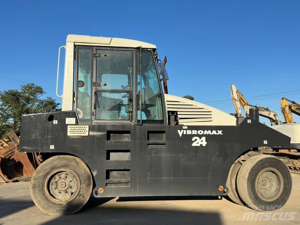 Vibromax W2400 Пневматические катки