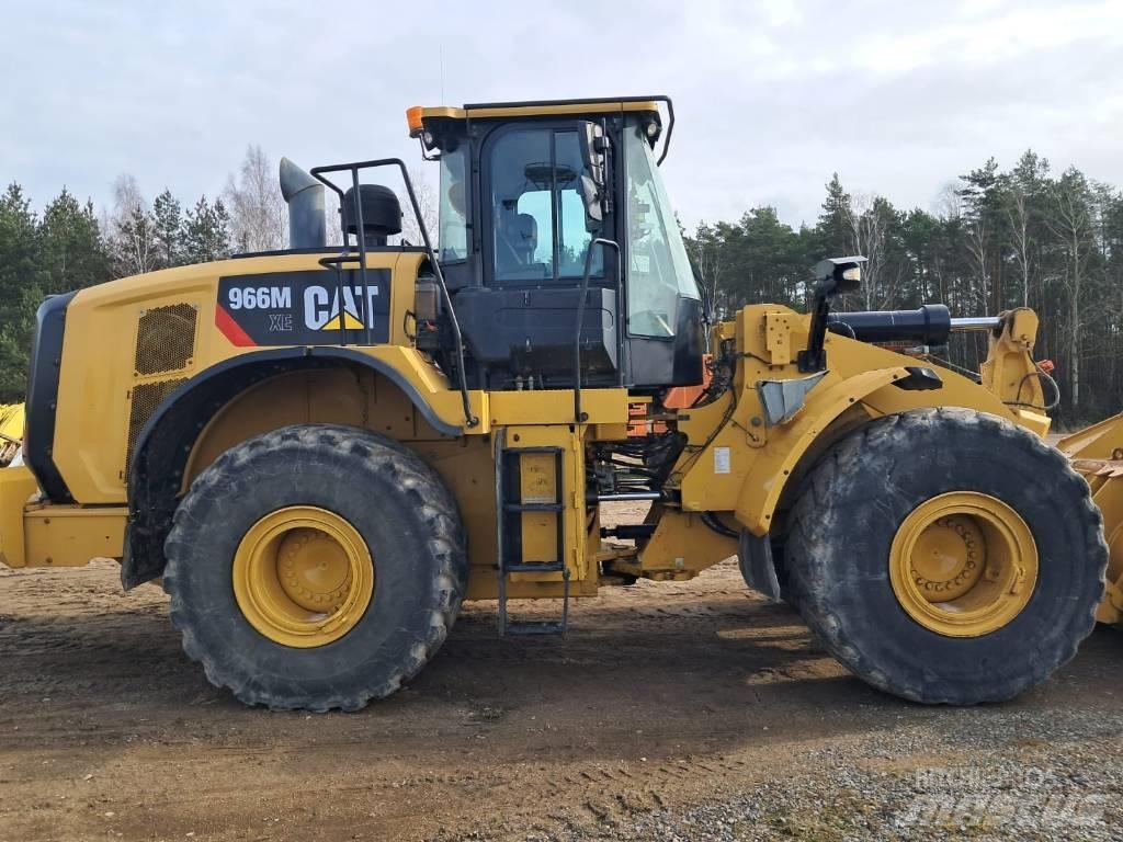 CAT 966M XE Фронтальные погрузчики