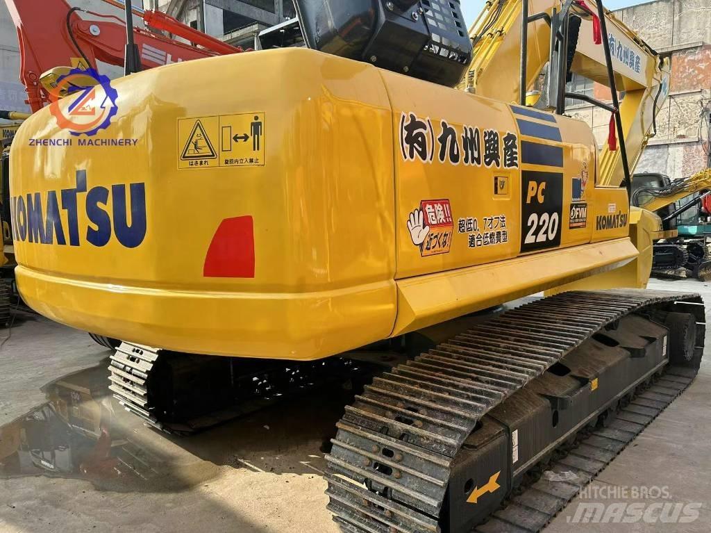 Komatsu PC 220-8/ Гусеничные экскаваторы