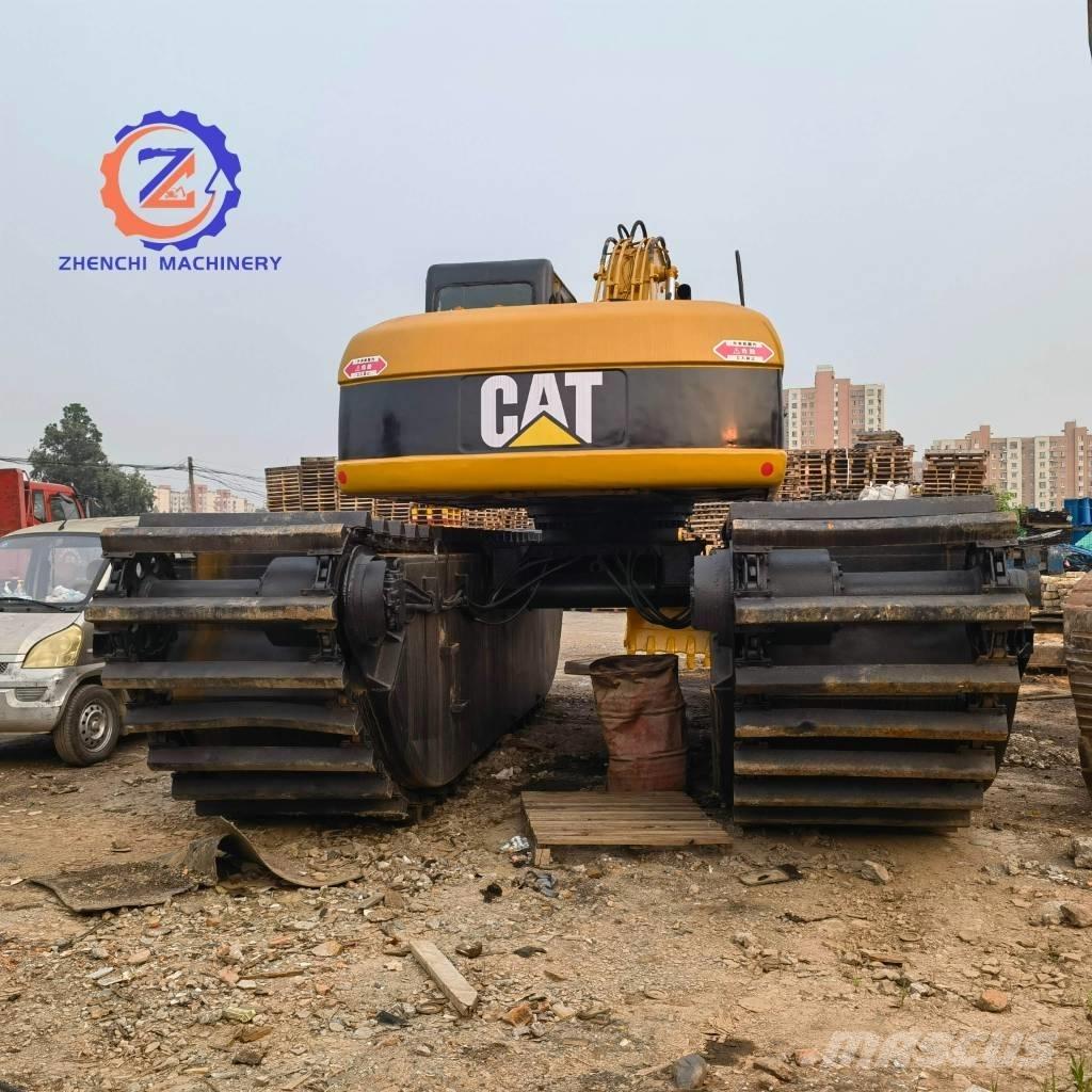 CAT 320 C Экскаваторы-амфибии