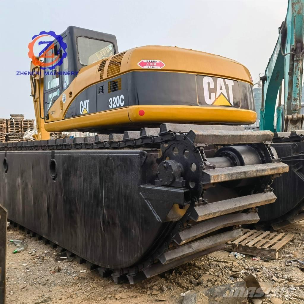 CAT 320 C Экскаваторы-амфибии
