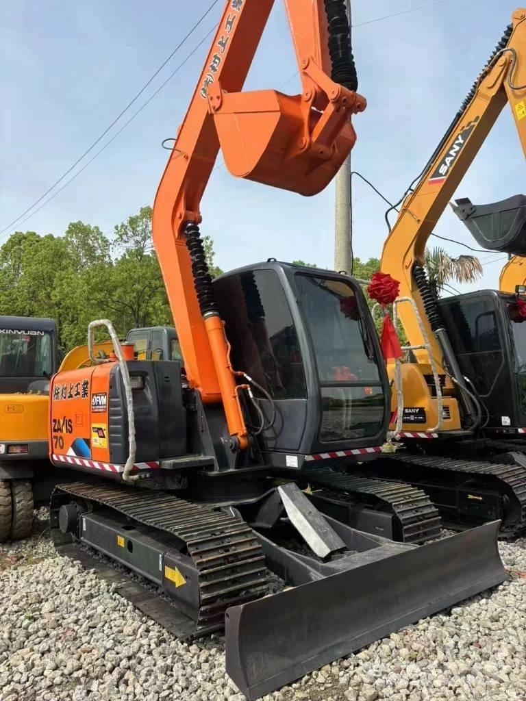 Hitachi ZX 70 Гусеничные экскаваторы