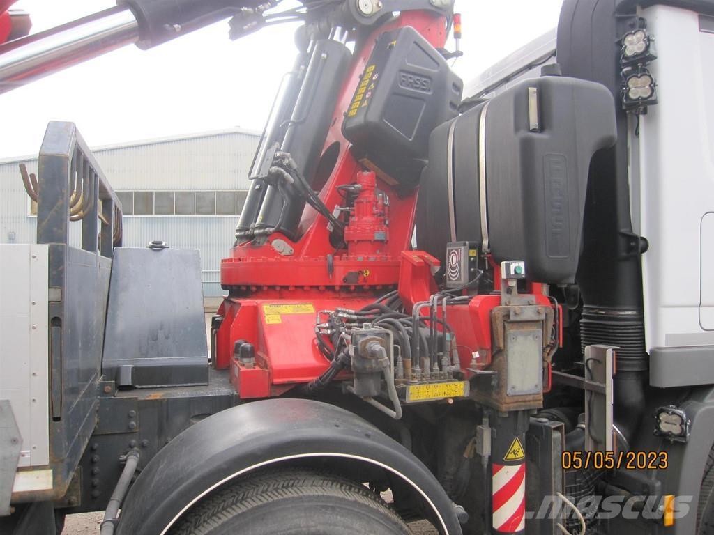 Sisu Polar Автомобильные краны