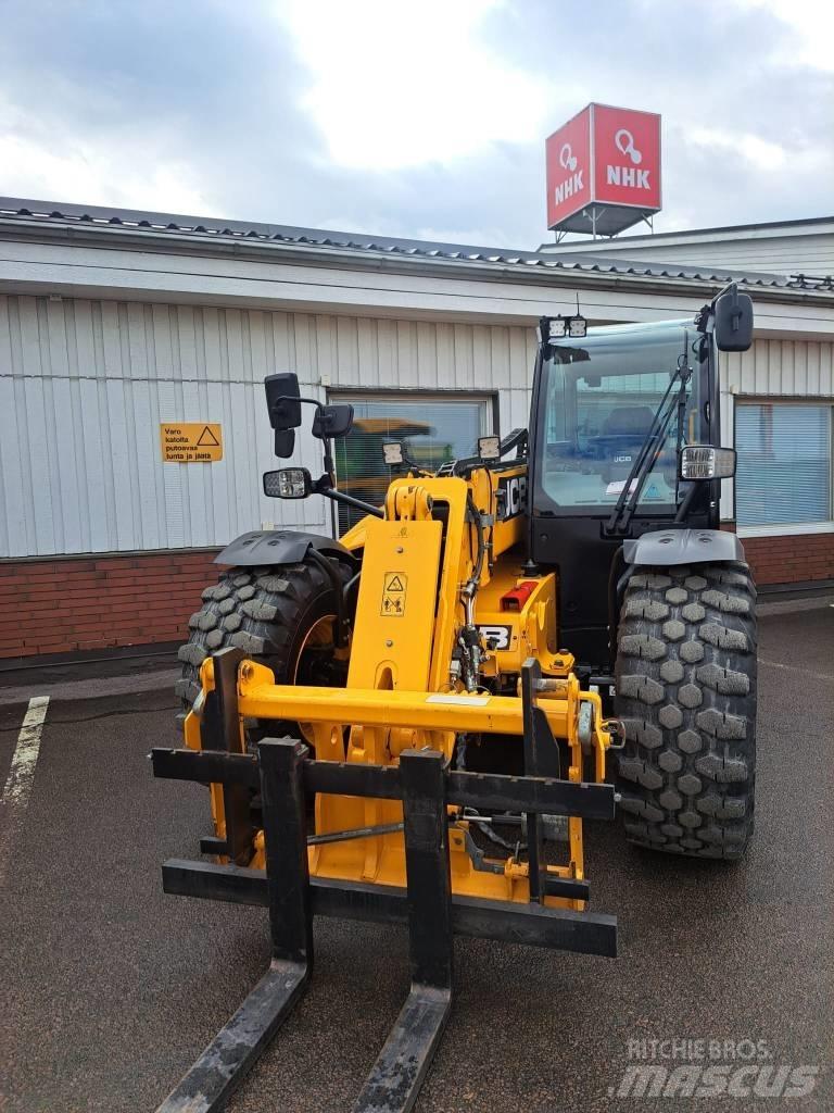 JCB 542-70 Agri Pro Сельскохозяйственные телескопические погрузчики
