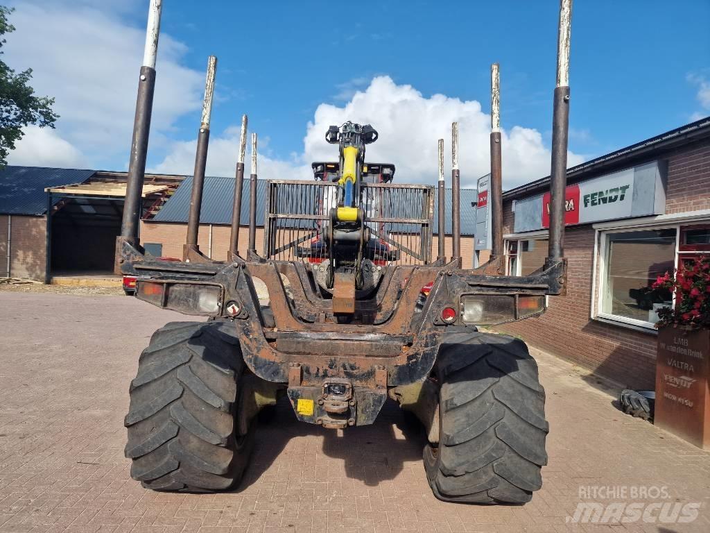 Komatsu 855 Форвардеры