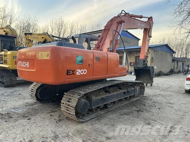 Hitachi EX200 Гусеничные экскаваторы
