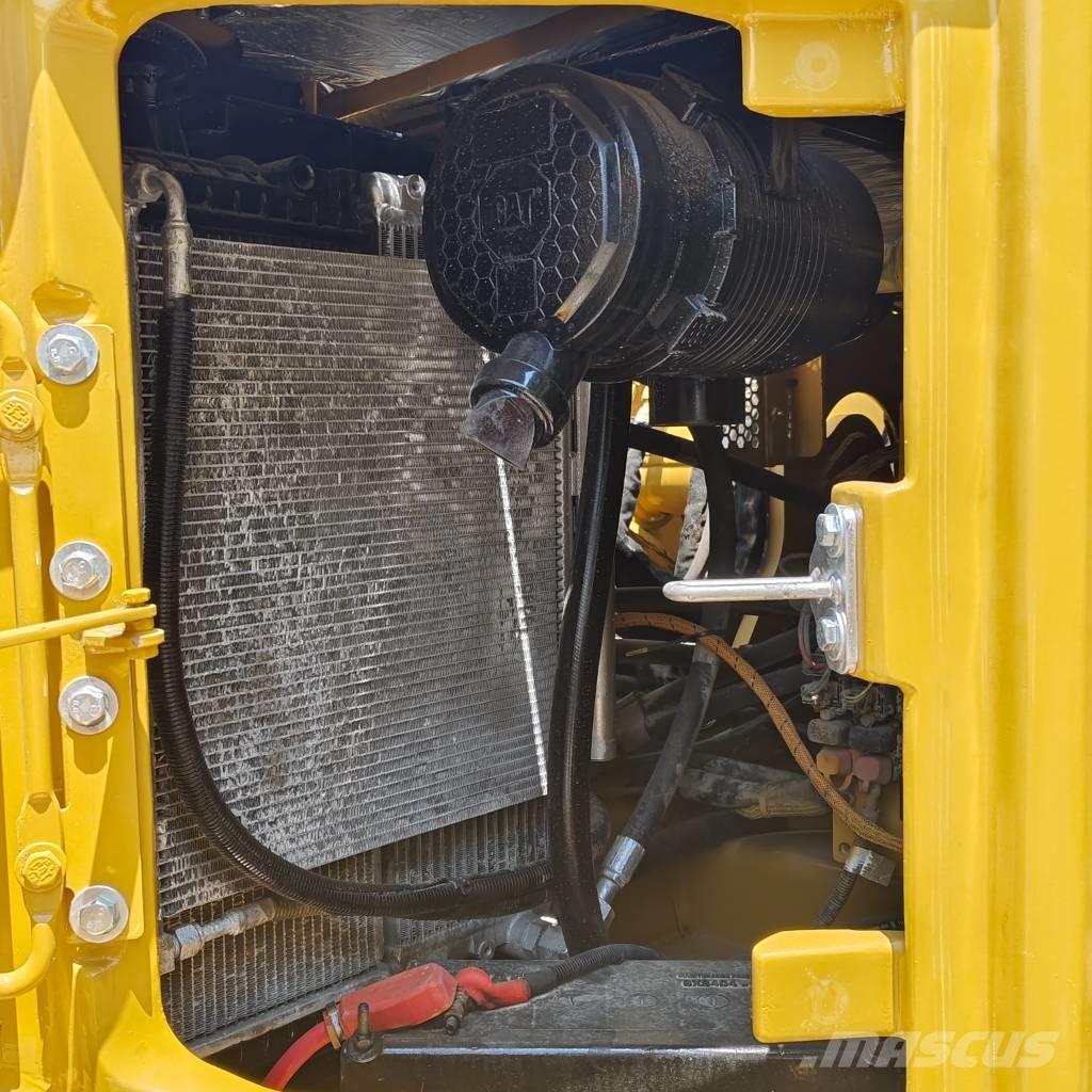 CAT 310 Гусеничные экскаваторы