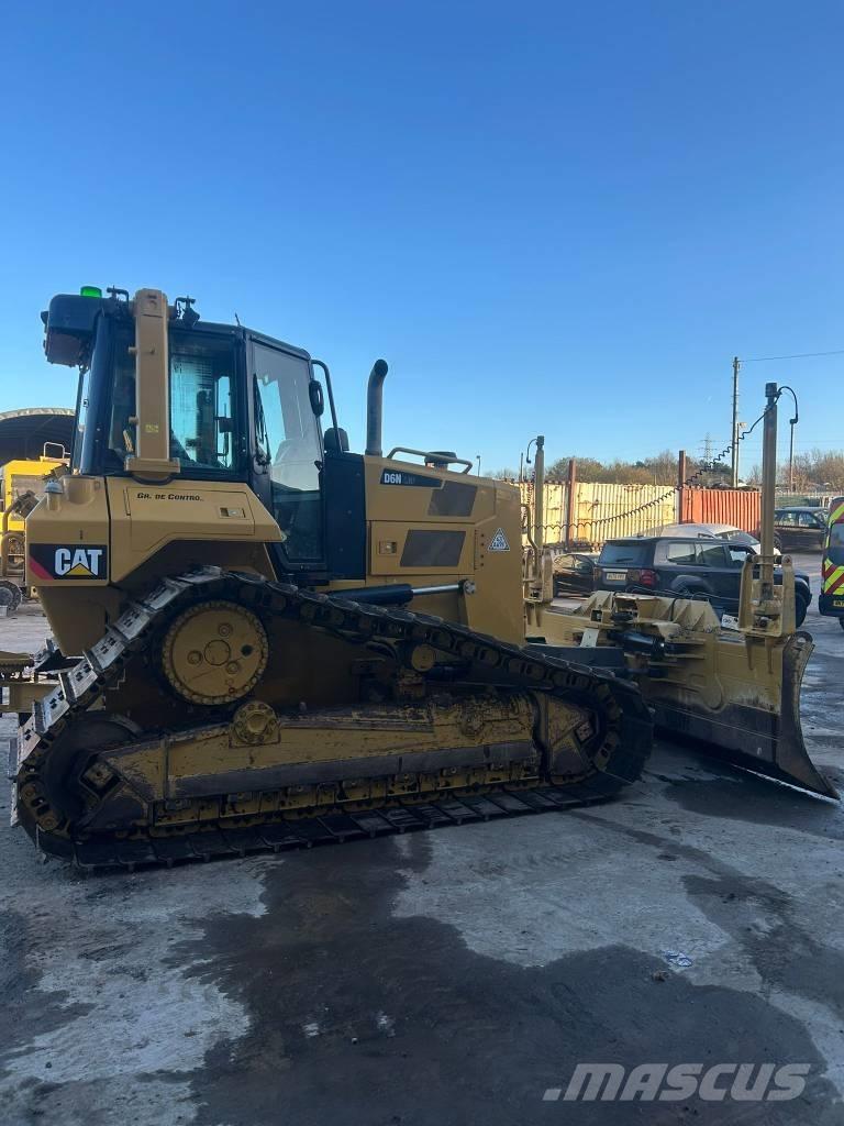 CAT D 6 N LGP Гусеничные бульдозеры