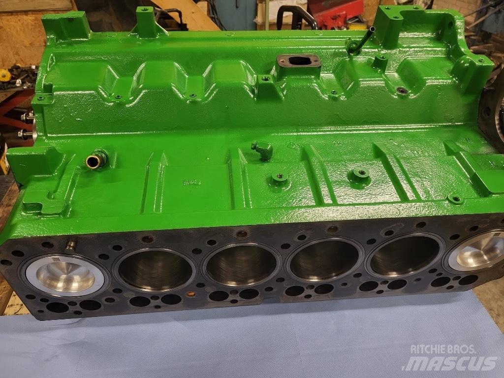 John Deere 6068 Трактора