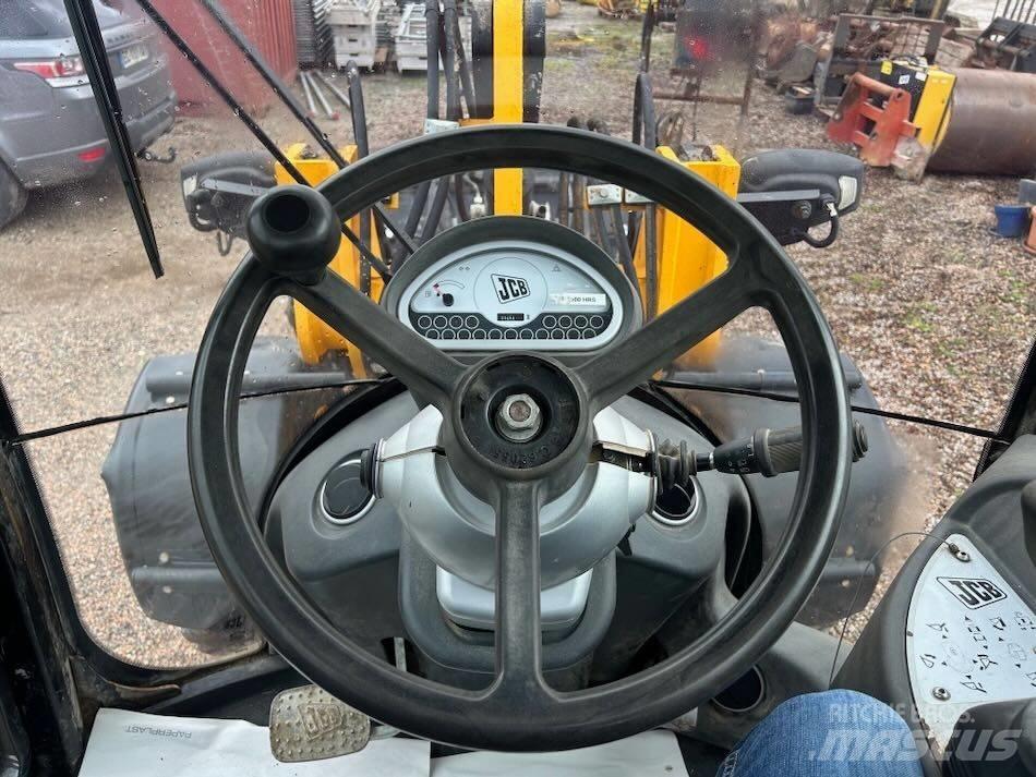 JCB 406 B Фронтальные погрузчики