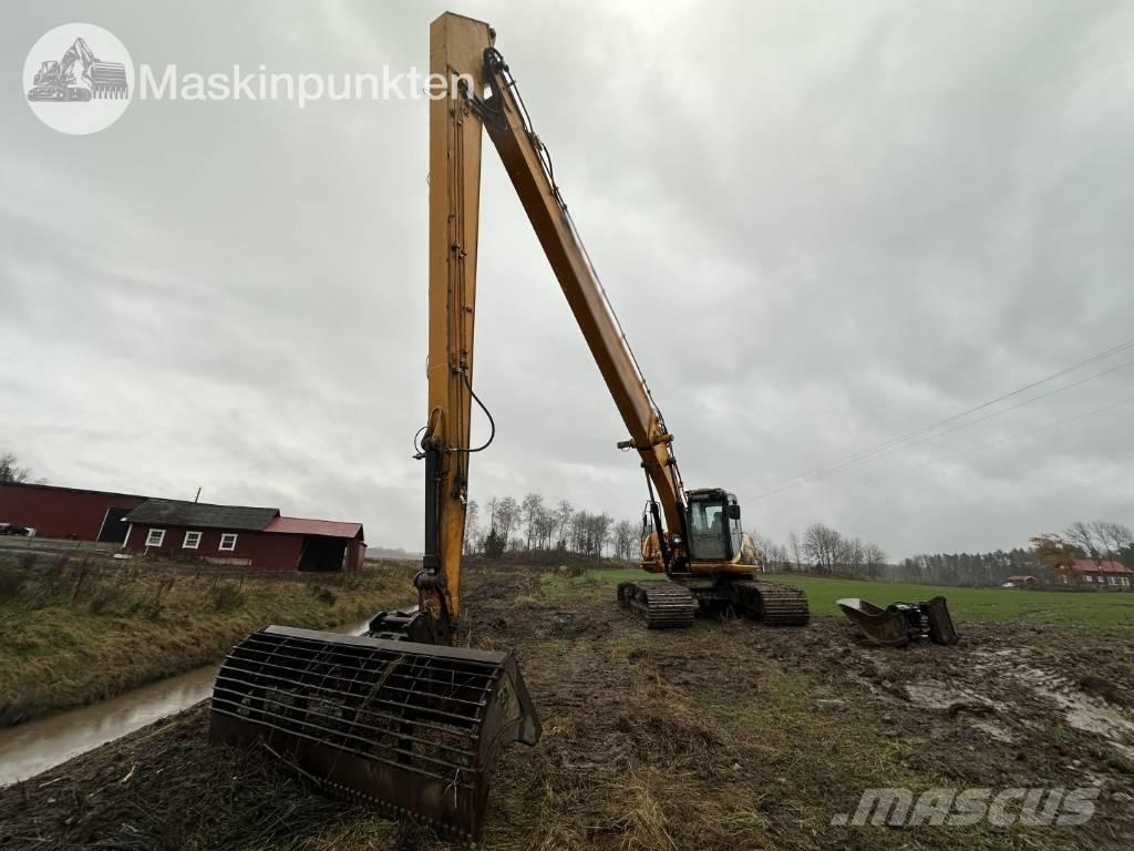 JCB JS 220 LC Гусеничные экскаваторы