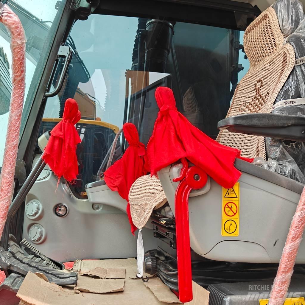 Volvo 220D Гусеничные экскаваторы