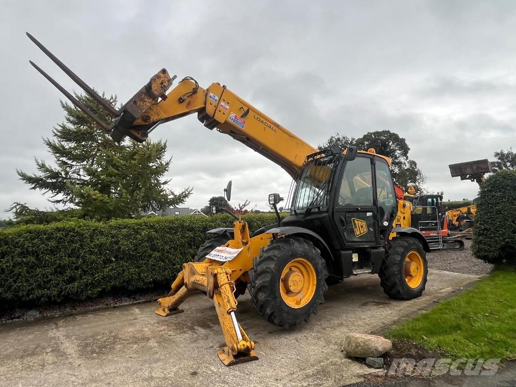 JCB 535-140 Телескопические погрузчики