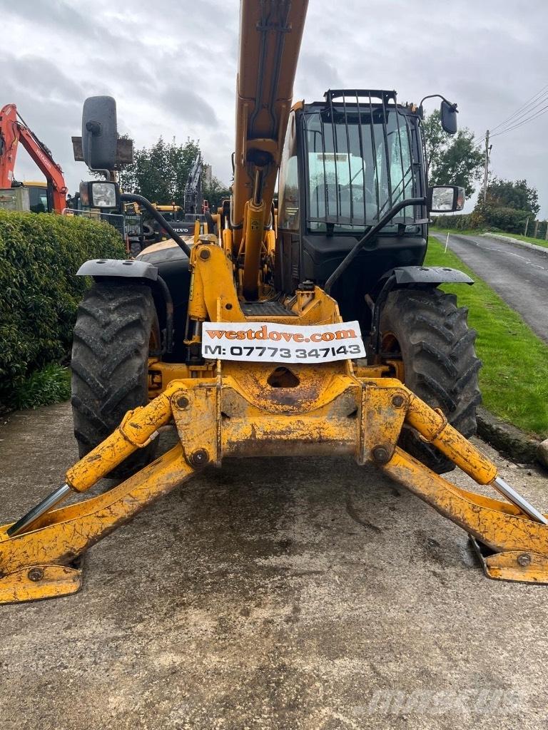 JCB 535-140 Телескопические погрузчики