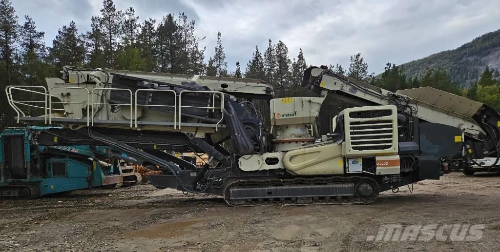Metso LT 220 D Мобильные дробилки