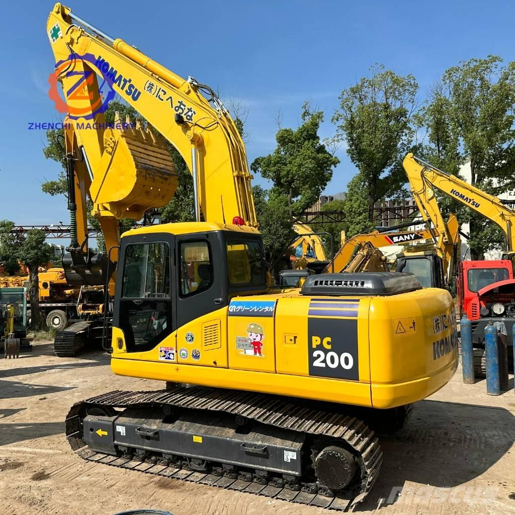 Komatsu PC 200-7 Гусеничные экскаваторы