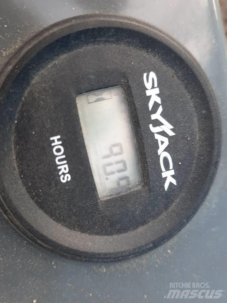 SkyJack SJ 3219 Ножничные подъемники