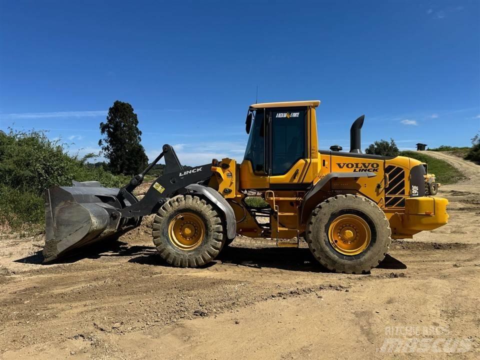 Volvo L 90 F Фронтальные погрузчики