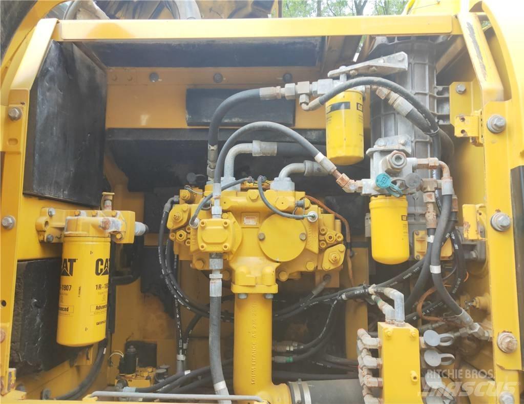 CAT 329 D Гусеничные экскаваторы