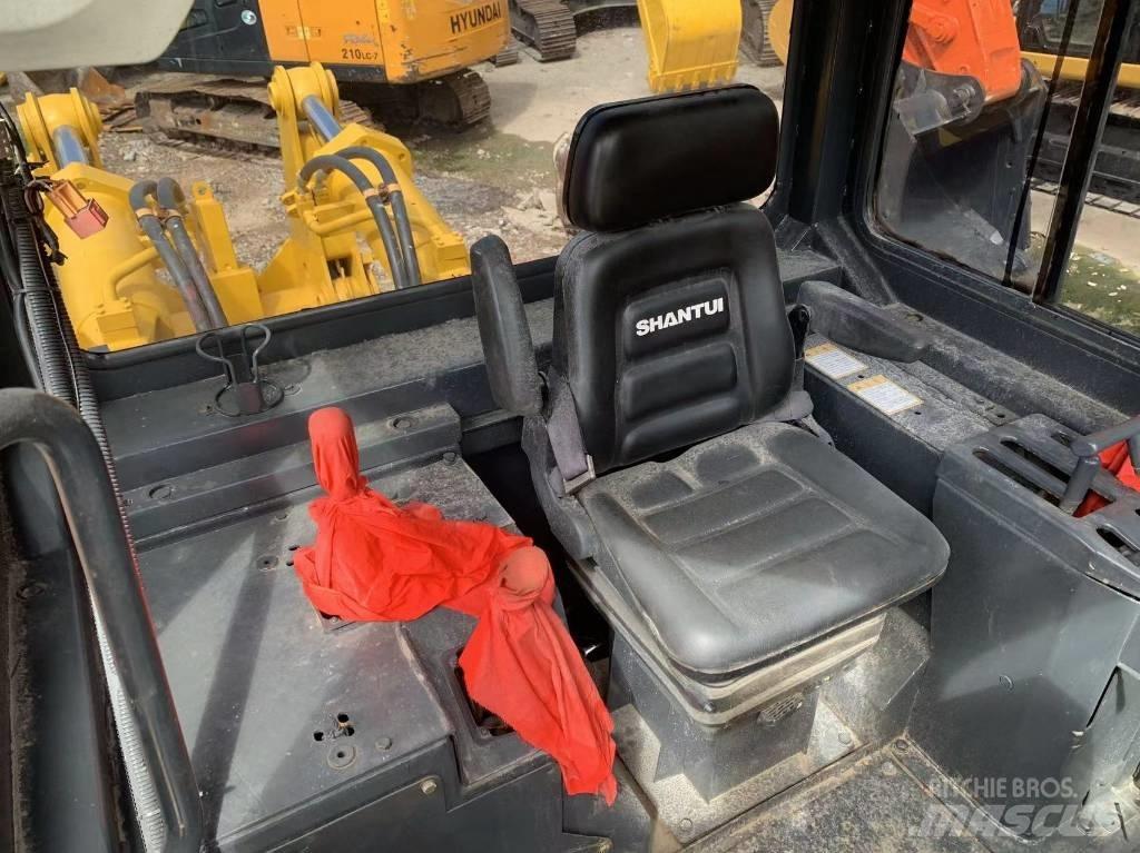 Shantui SD 32 Гусеничные бульдозеры