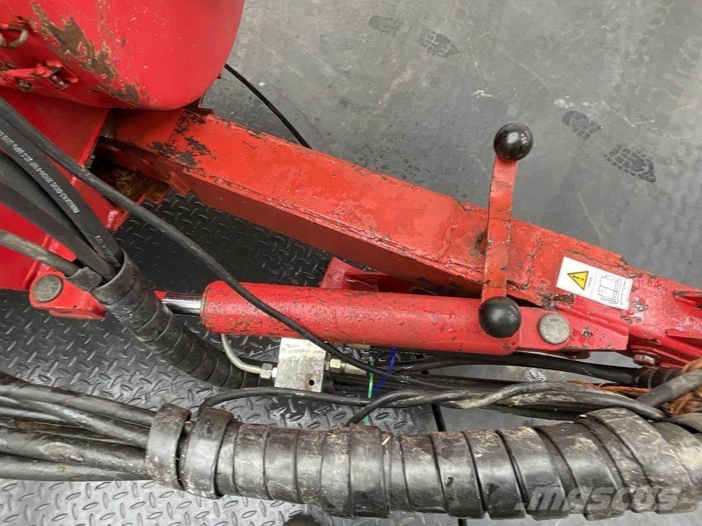 Welger AP 830 Прицепные кормоуборочные комбайны