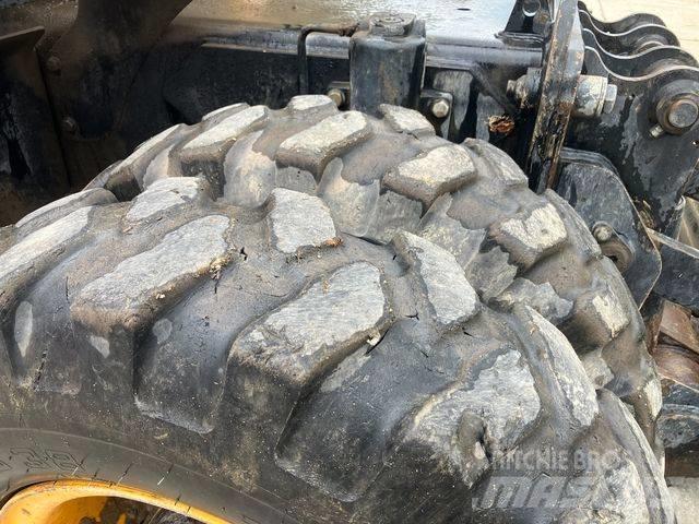 JCB JS 175 W Колёсные экскаваторы