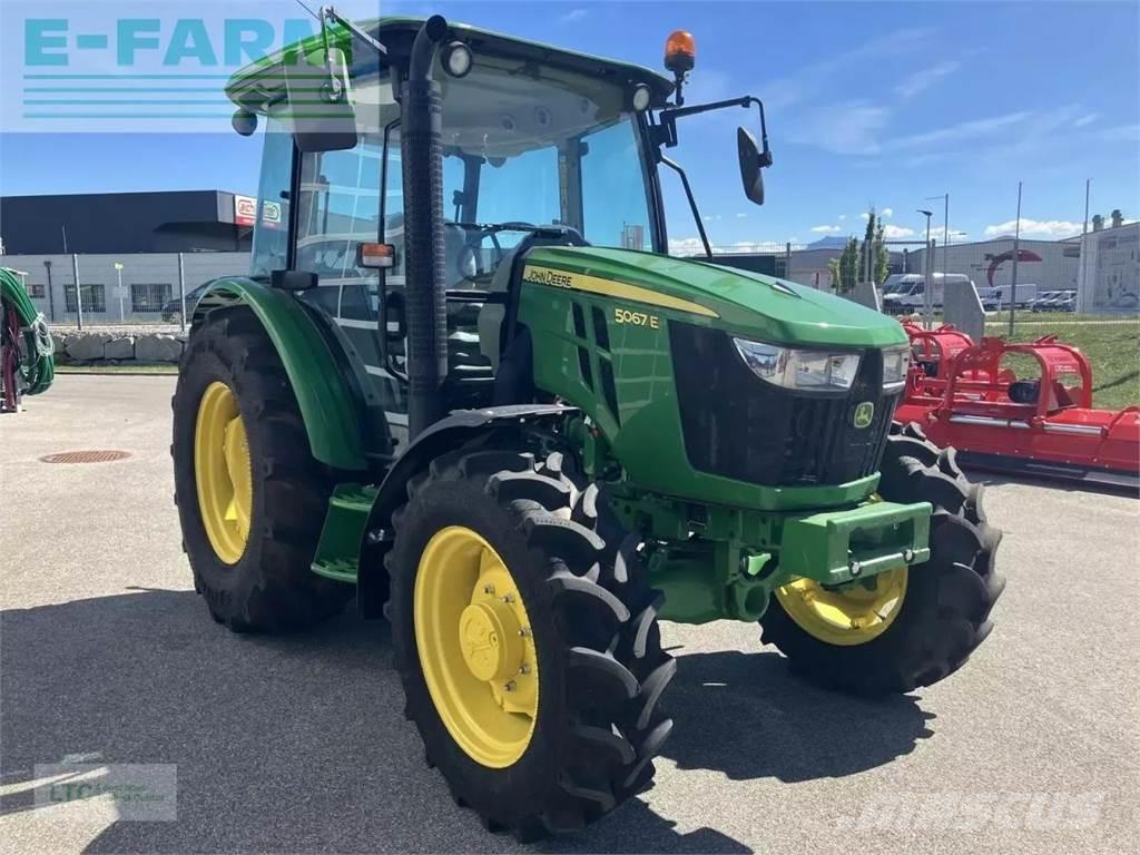 John Deere 5067e Трактора
