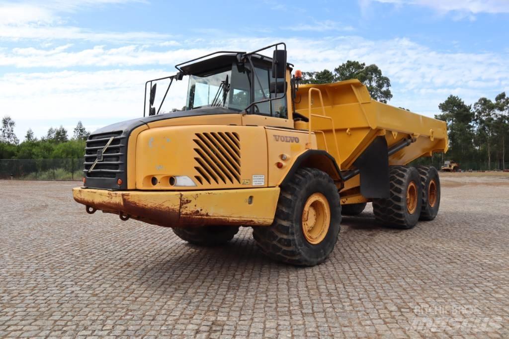 Volvo A30D Шарнирно-сочленённые самосвалы