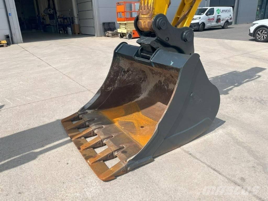 Komatsu PC 210 LC-11 Гусеничные экскаваторы