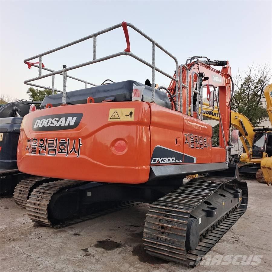 Doosan DX300LC-9C Гусеничные экскаваторы
