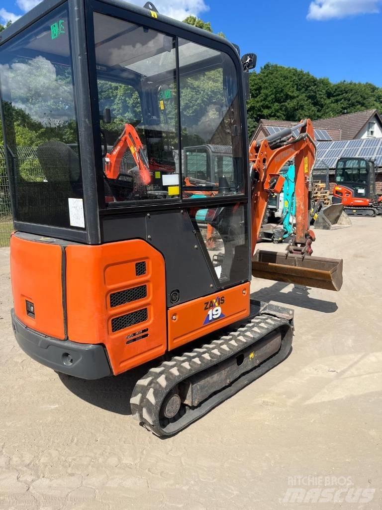Hitachi ZX 19 Мини-экскаваторы