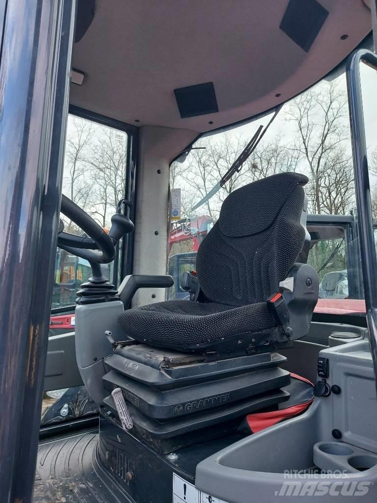 Yanmar V 100 Фронтальные погрузчики