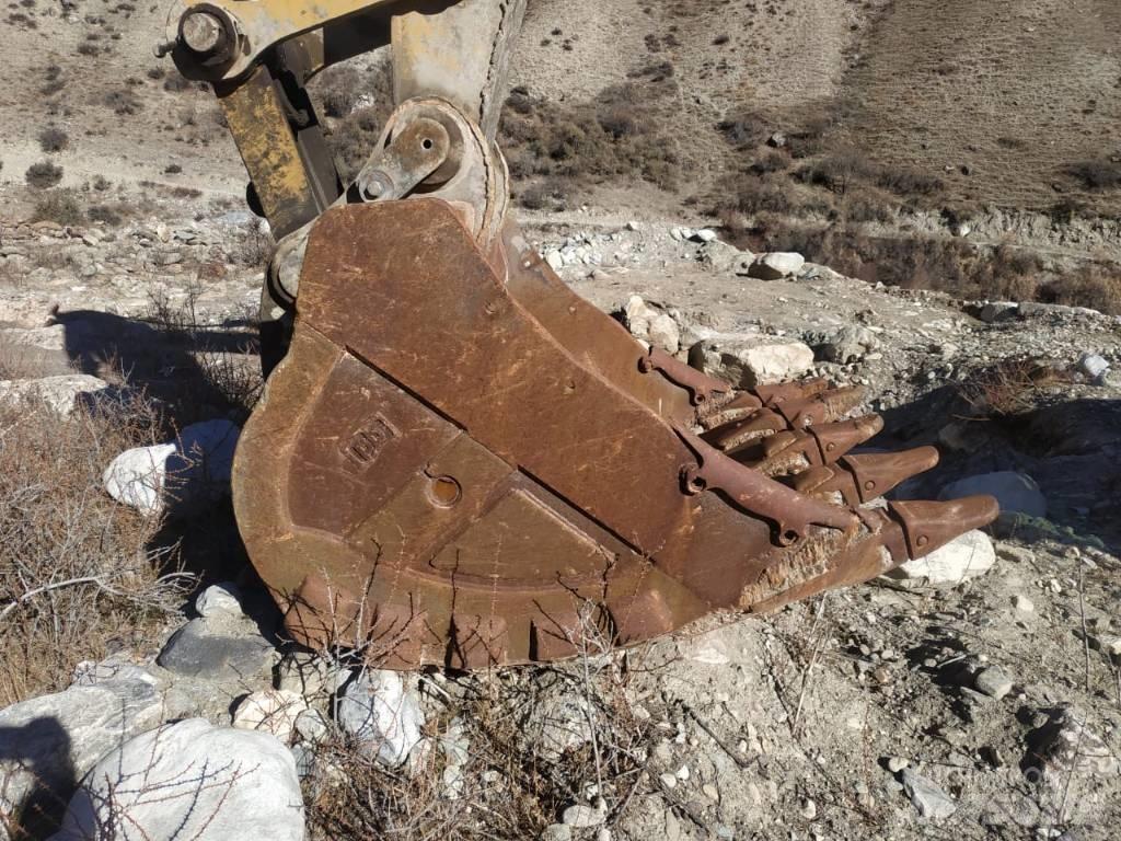 CAT 330D2 L Гусеничные экскаваторы