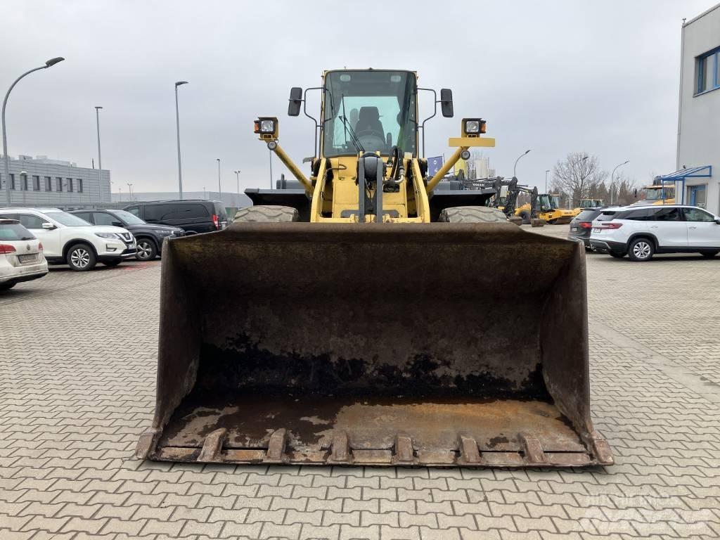 Komatsu WA 420 Фронтальные погрузчики