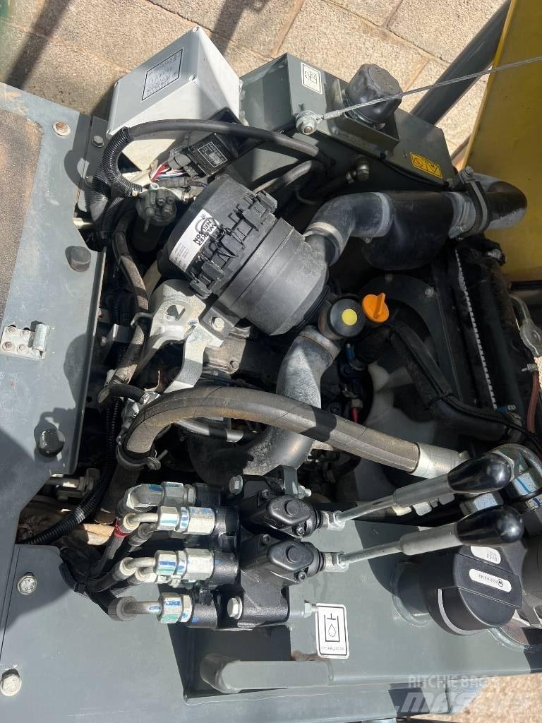 Wacker Neuson 1001 Мини-самосвалы
