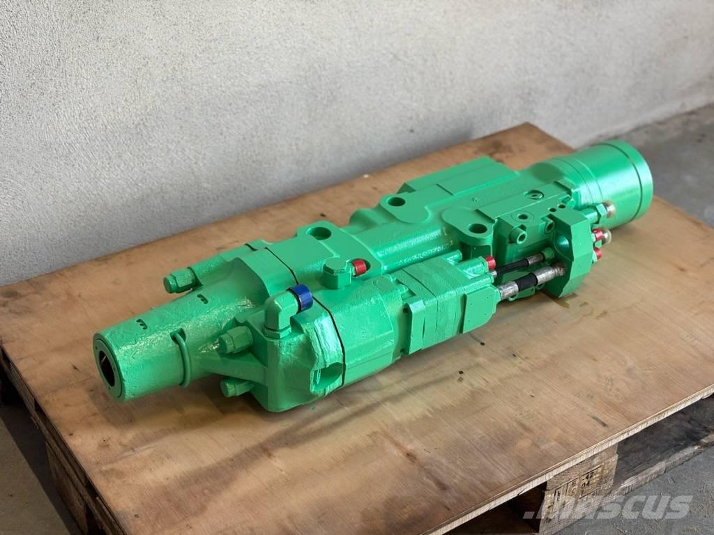 Montabert HC 95LQ Буровые вышки