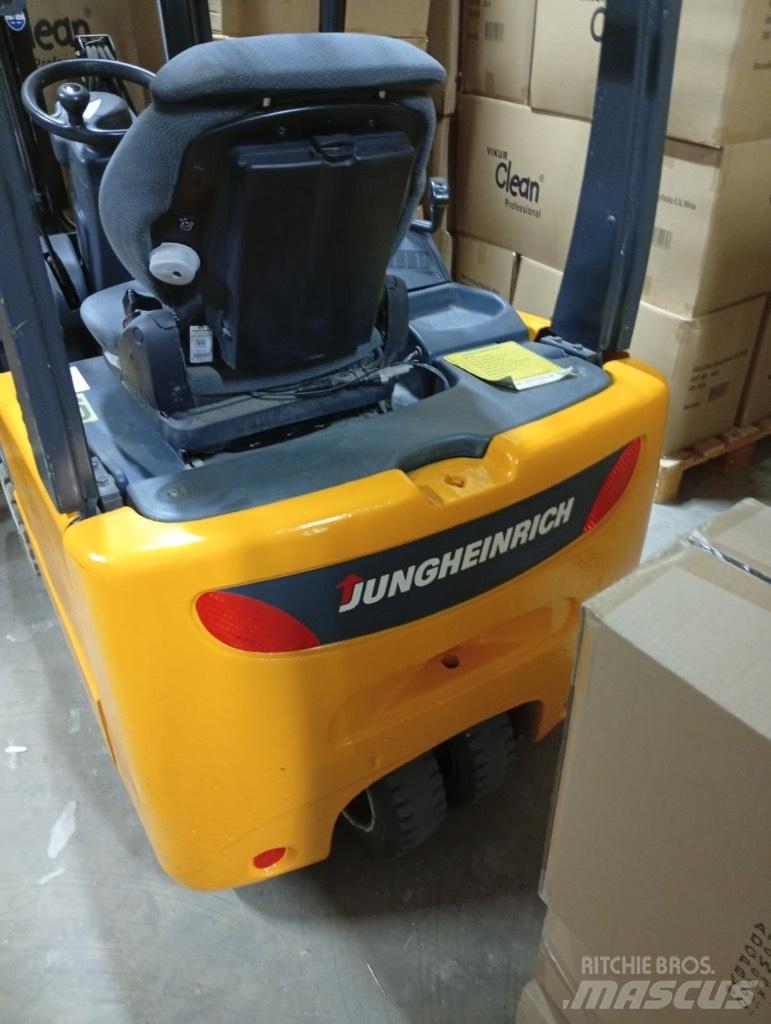 Jungheinrich EFG213 Электропогрузчики