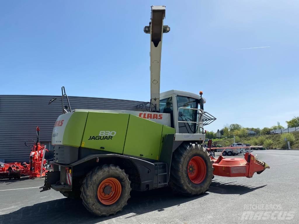 CLAAS JAGUAR 830 Прицепные кормоуборочные комбайны